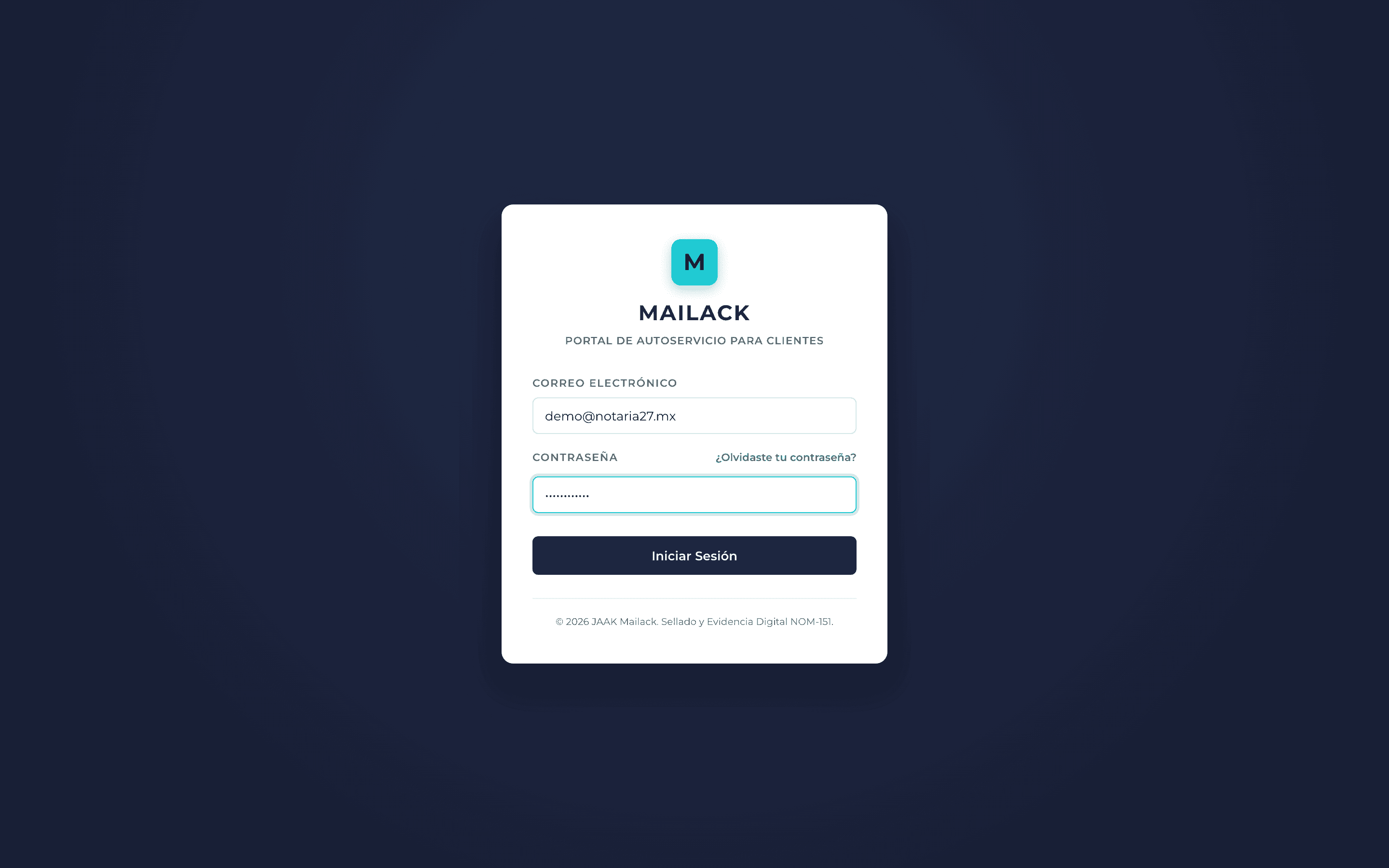 Pantalla de inicio de sesión del portal de Mailack con el formulario de usuario y contraseña